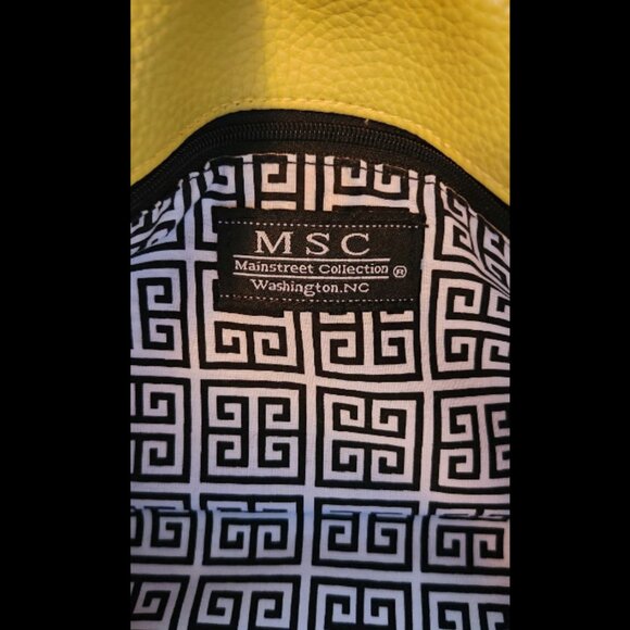 Mainstreet Collection MSC Yellow Pebble Grain Pleather clutch wristlet pom - Picture 4 of 5